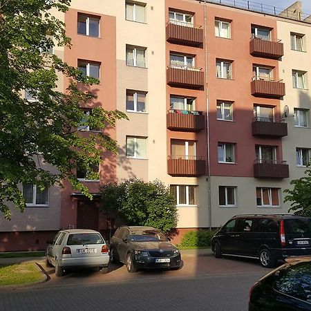 L.E.C. Travel Apartments Ventspils Bagian luar foto