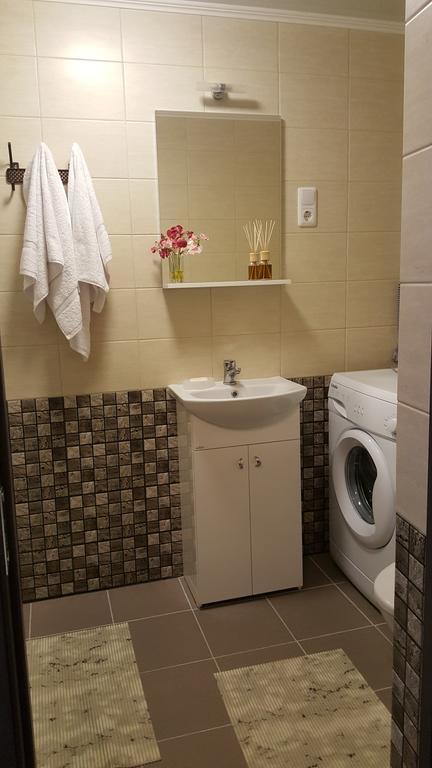 L.E.C. Travel Apartments Ventspils Bagian luar foto